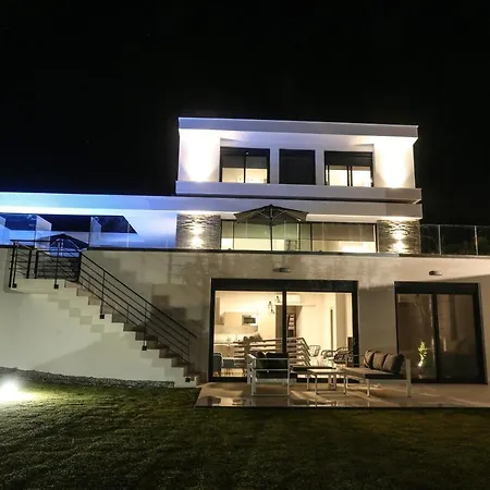 Villas Les Blancs - 6 Bedrooms, Private Pool, Panoramic View Villa