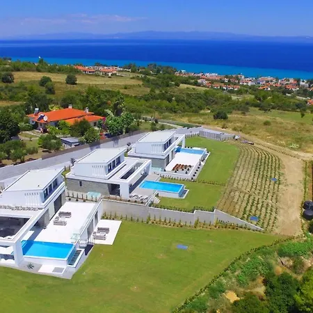 Villas Les Blancs - 6 Bedrooms, Private Pool, Panoramic View Villa *